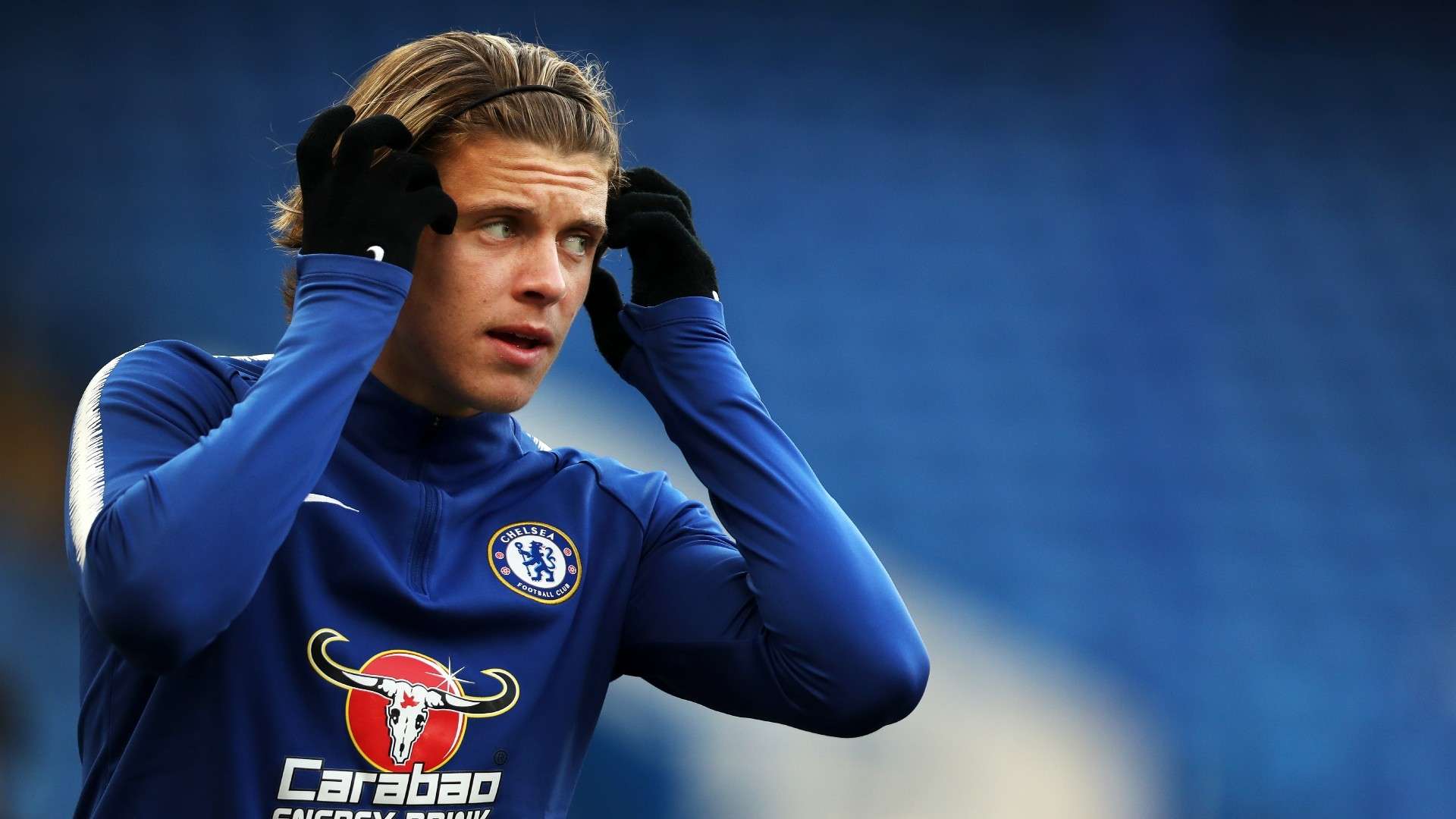 了两队在应 了两队在应